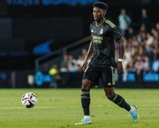 1698597813693038630.jpg 琼阿梅尼.jpg